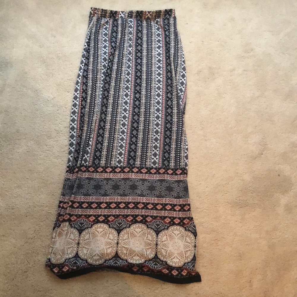 Maxi skirt
